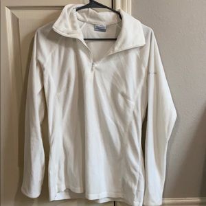Women’s cream Columbia pullover size L